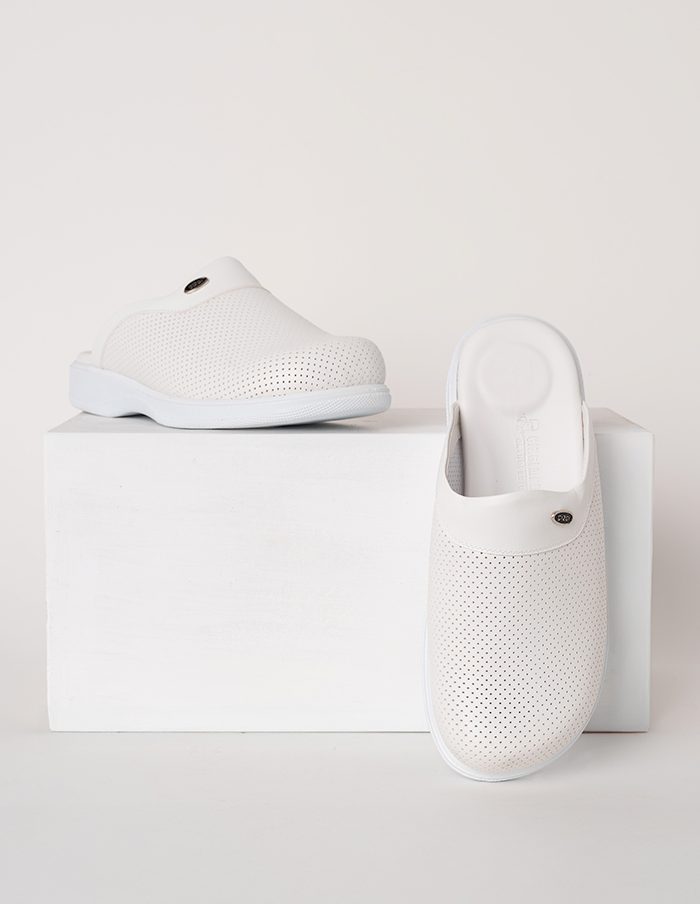 Classic orthopedic clogs - White
