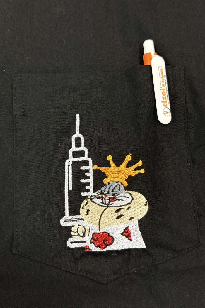 Медицински екип с бродерия ,, King Bugs “ – Черен