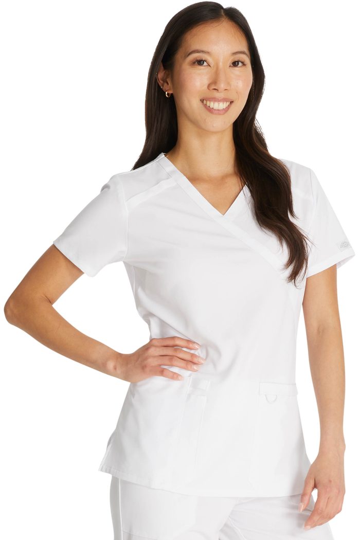 Дамска медицинска туника Dickies DKE 625 БЯЛ - Essentials